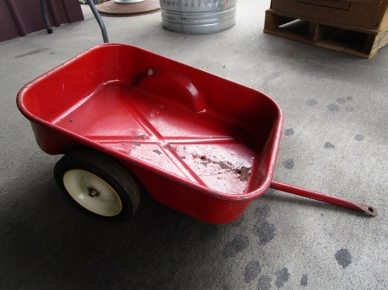 RED PEDDLE TRACTOR  WAGON