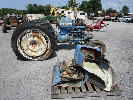 FORD 4000 TRACTOR