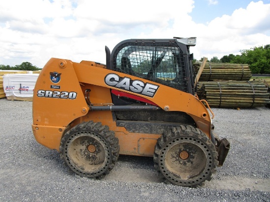 CASE SR220 SKIDSTEER