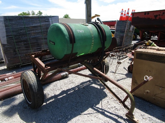 SPRAY TANK ON WHEELS