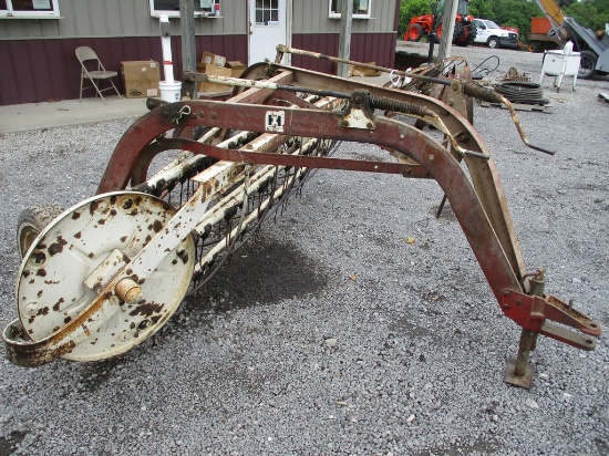 IH HAY RAKE