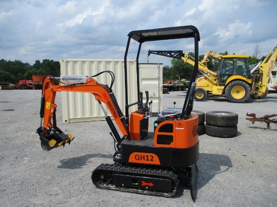 AGT QH12 MINI EXCAVATOR