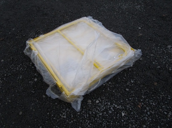 YELLOW MANLIFT BASKET 3'X3'