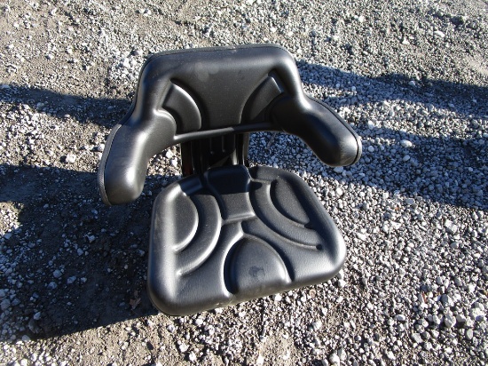 TRACTOR SEAT