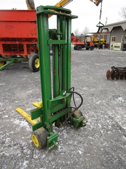 GREEN 3PT FORKLIFT MAST