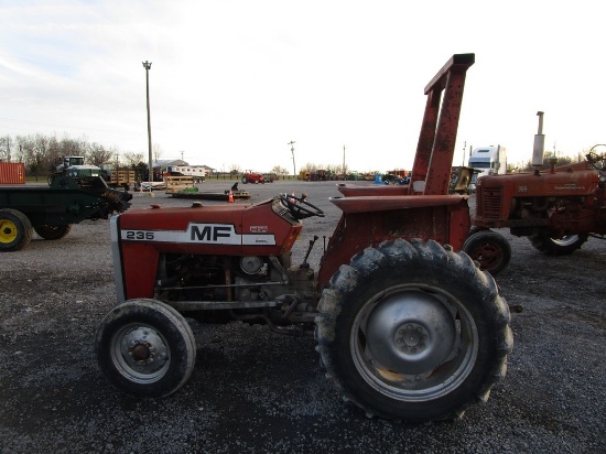 MASSEY FERGUSON 235 TRACTOR