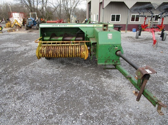 JOHN DEERE 336 SQ BALER