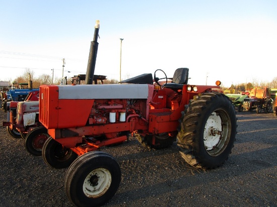 ALLIS CHALMERS 200 TRACTOR