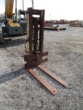 CLARK FORKLIFT MAST