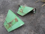 PAIR JD 4020 FENDERS