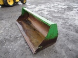 JOHN DEERE QT 7' BUCKET
