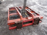 HOELSCHER 100 SQ BALE GRAPPLE RED