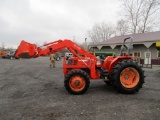 KUBOTA M6800 TRACTOR W LOADER