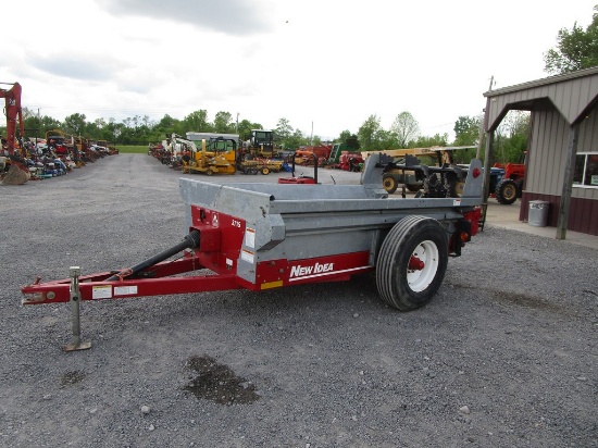 NEW IDEA 3715 MANURE SPREADER