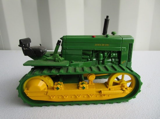 TOY JOHN DEERE 40 CRAWLER