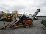 NEW IDEA 324 CORN PICKER
