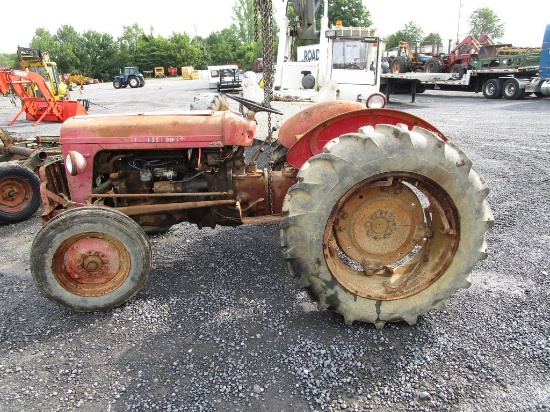 MASSEY FERGUSON 35 TRACTOR