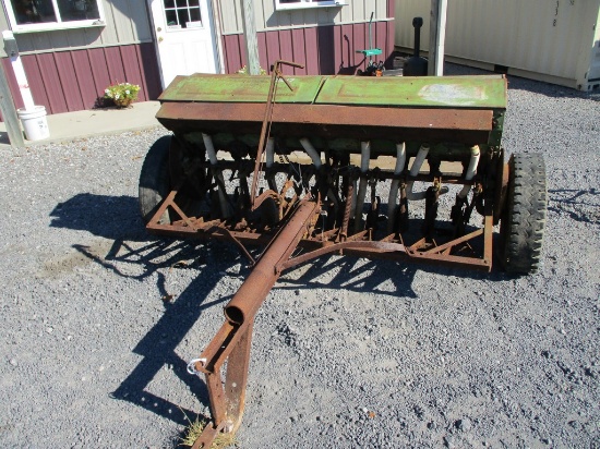 JOHN DEERE SINGLE DISC GRAIN DRILL