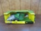 1/16 ERTL JOHN DEERE 348 SQUARE BALER TOY