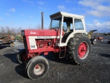 INTERNATIONAL 1066 TRACTOR