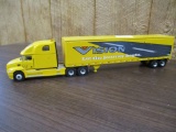1/64 FIRSTGEAR VISION MACK SEMI TOY