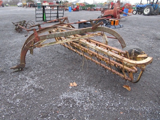 NEW HOLLAND 256 HITCH RAKE