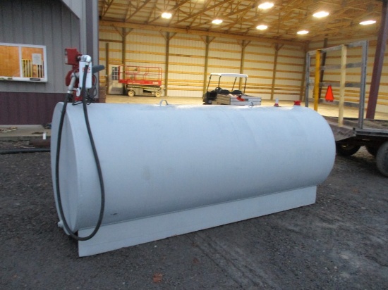 1000 GALLON FUEL TANK W PUMP