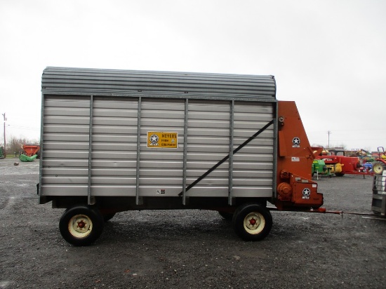 MEYER SERIES 500 SILAGE WAGON