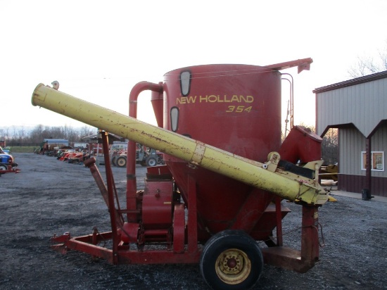 NEW HOLLAND 354 GRINDER MIXER