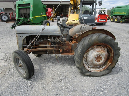 FERGUSON TACTOR