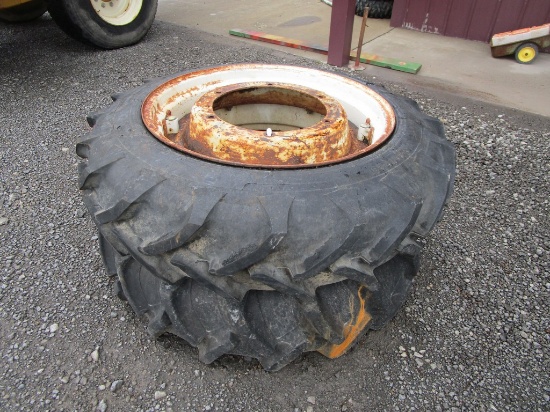 PAIR 11.2-28 TIRES & RIMS