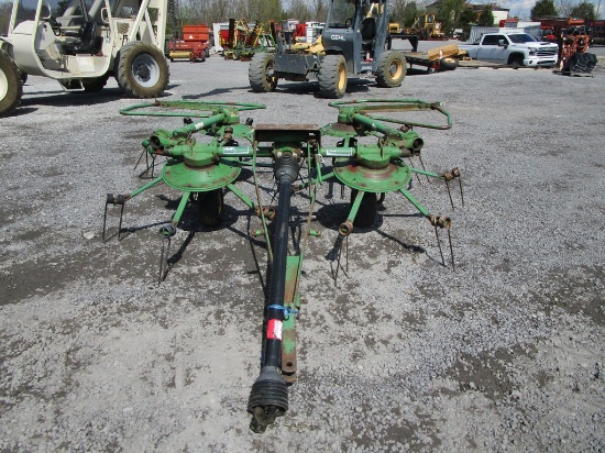 JOHN DEERE 4 BASKET TEDDER