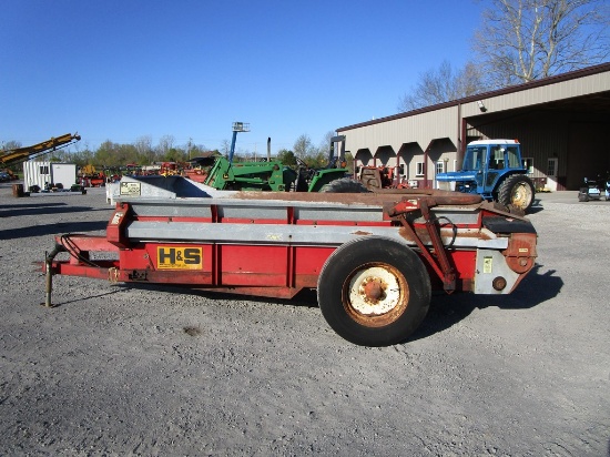 H&S 235 MANURE SPREADER