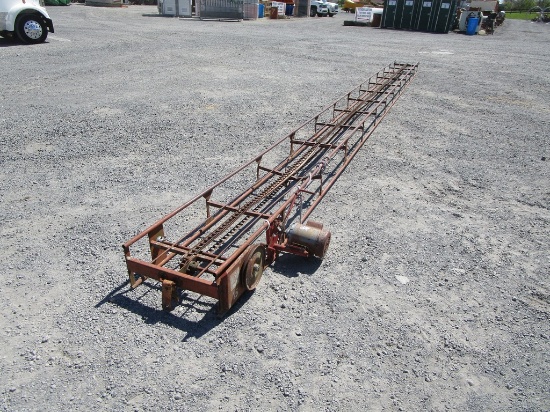 INTERNATIONAL #15 HAY ELEVATOR 32"