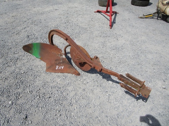 FARMALL CUB PLOW