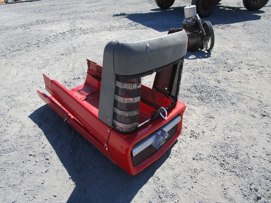 MASSEY FERGUSON 135 HOOD