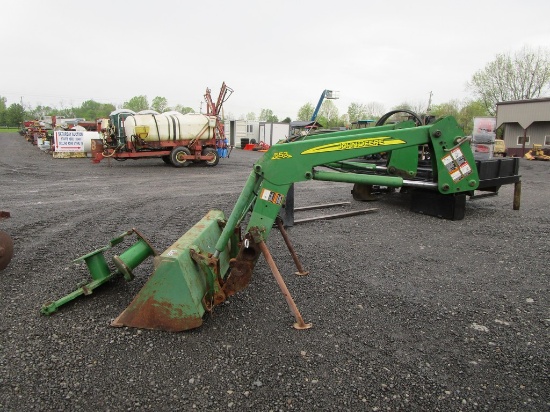 JOHN DEERE 553 LOADER W BRACKETS