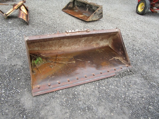USED 22" SKIDSTEER BUCKET