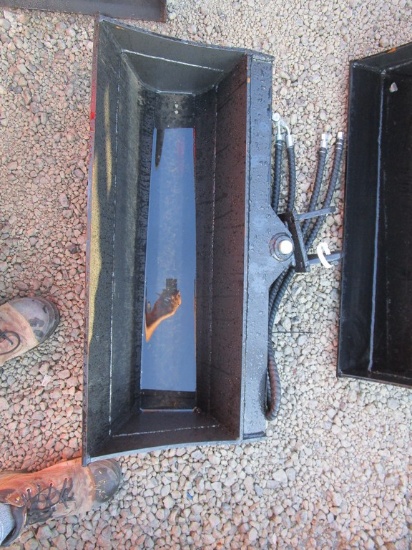 FUTURE MINI X HYD TILT BUCKET 32"