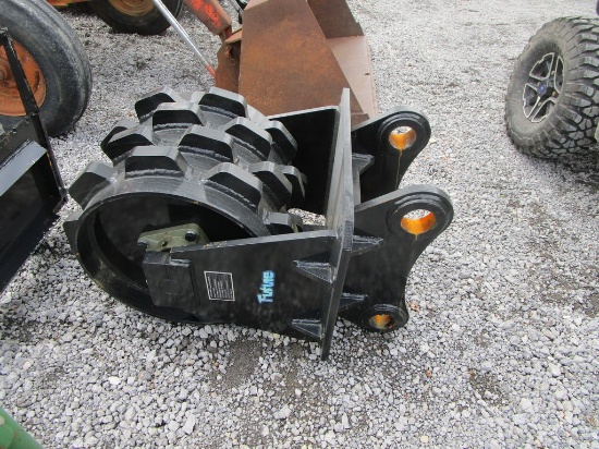 FUTURE W320 EXCAVATOR COMPACTION WHEEL