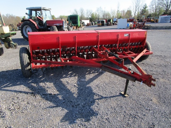 MASSEY FERGUSON 43 GRAIN DRILL
