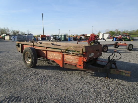 NEW IDEA 214 MANURE SPREADER