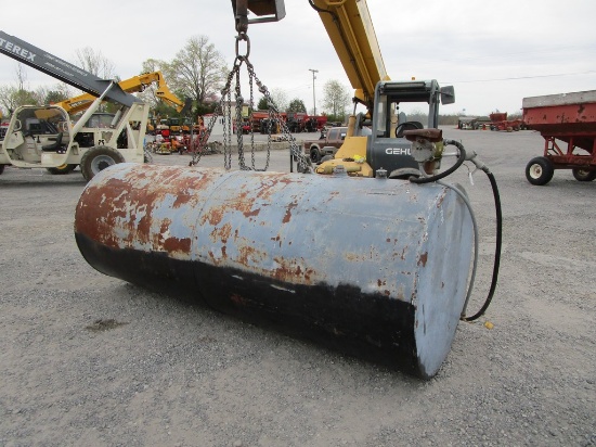 1000 GALLON FUEL TANK W PUMP