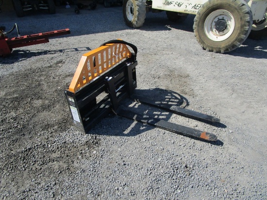 WOLVERINE UNUSED HYD SKIDSTEER PALLET FORKS
