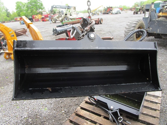 FUTURE 40" HYD TILT BUCKET
