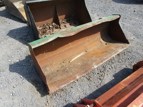 JOHN DEERE 60" BUCKET
