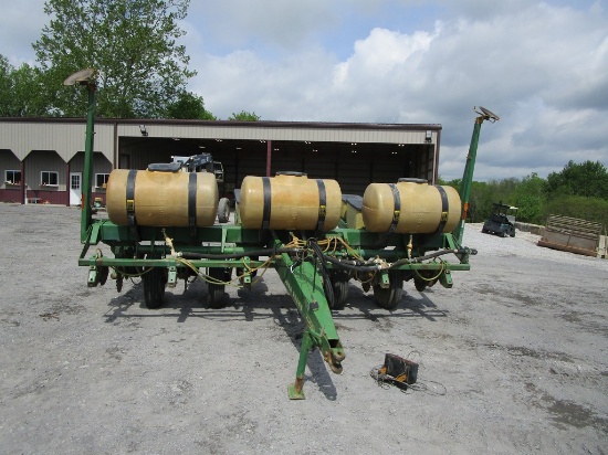JOHN DEERE 6-ROW NO-TILL PLANTER