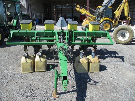 JOHN DEERE 7000 4-ROW NO-TILL PLANTER
