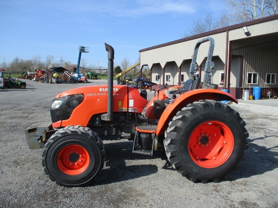 KUBOTA M6060 TRACTOR
