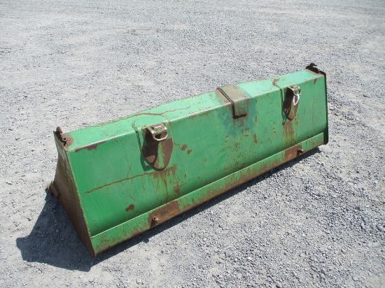 JOHN DEERE LOADER BUCKET